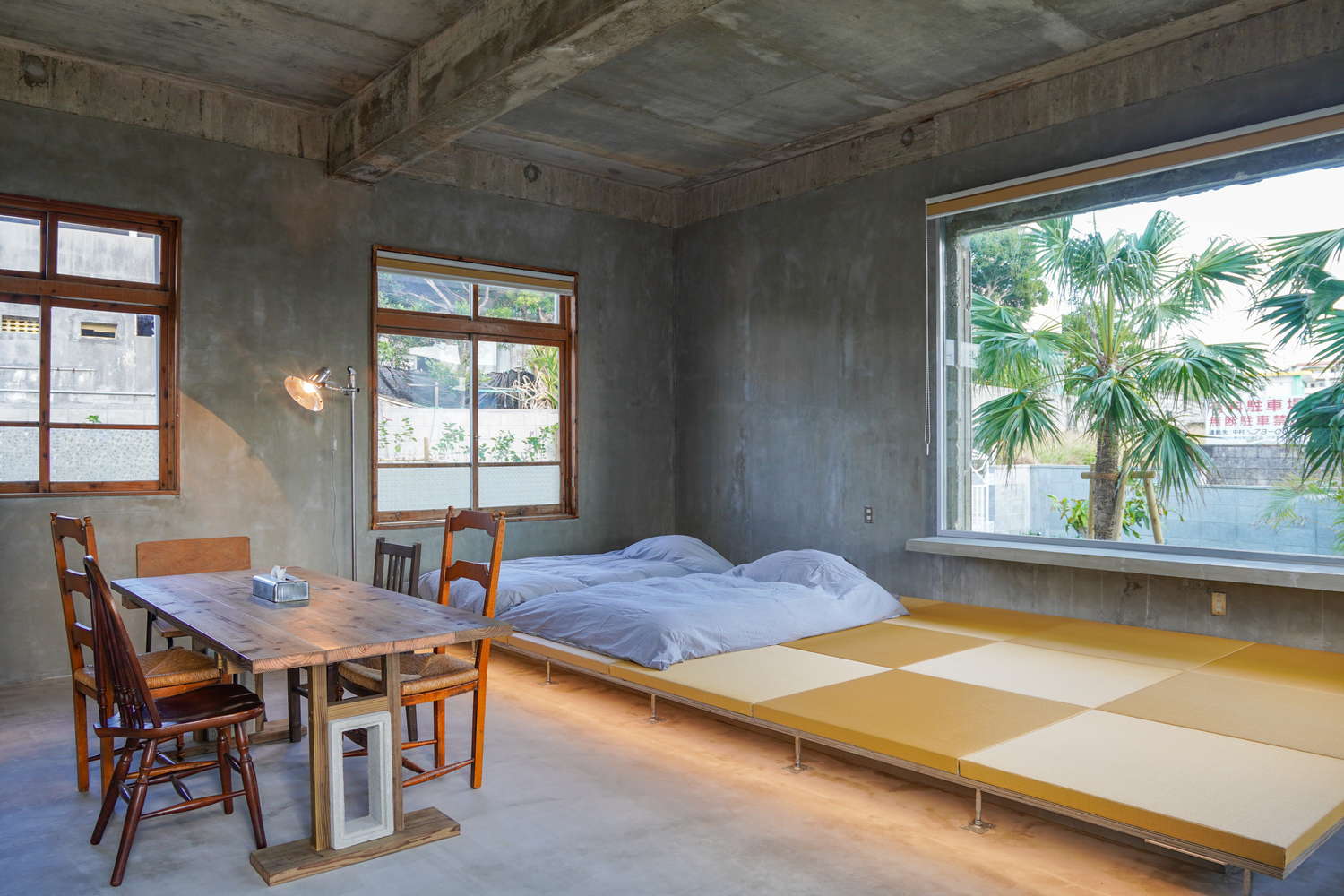 ダイニング&ベッドスペース